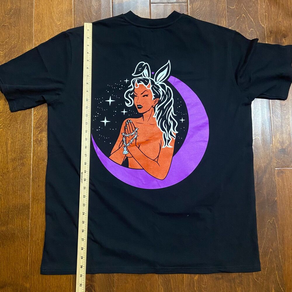 Praying Rabbit Streetwear Goth Mythical Black Red Cotton T-Shirt Men's Size XXL - Picture 8 of 8